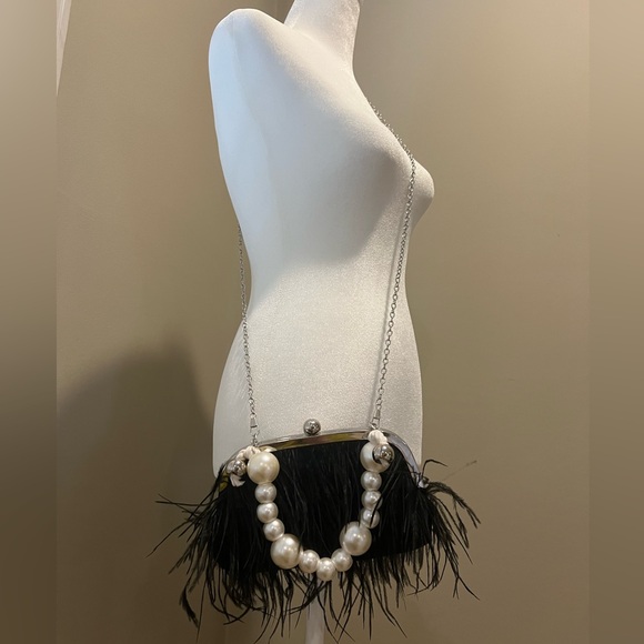 8 Other Reasons black feather bag - Picture 4 of 6